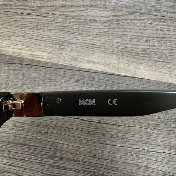 MCM Plastic MCM2699 Frame in Gray - Picture 9 of 10